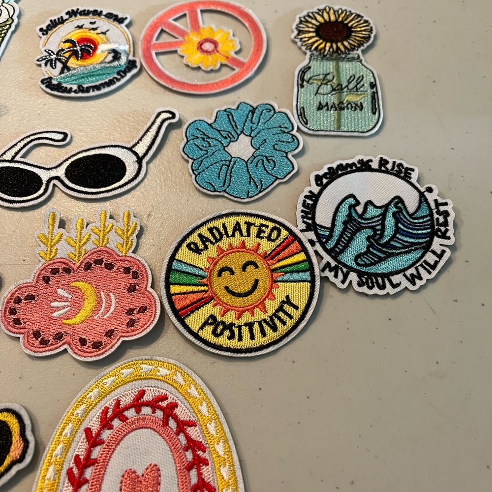 Colorful Embroidered Patches Set - Picture 4 of 4